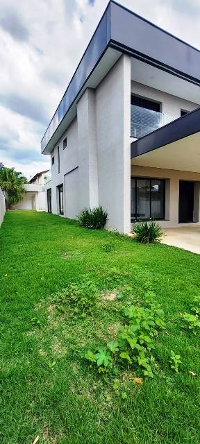 Casa à venda e aluguel com 3 quartos, 355m² - Foto 5