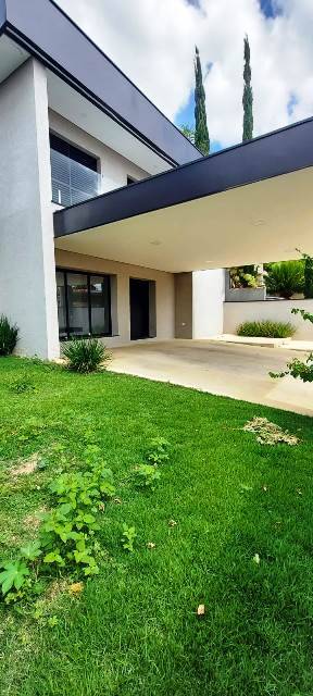 Casa à venda e aluguel com 3 quartos, 355m² - Foto 4
