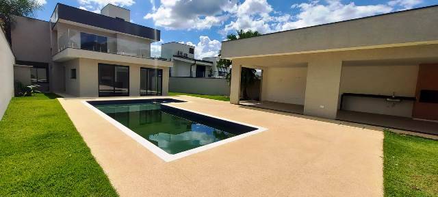 Casa à venda e aluguel com 3 quartos, 355m² - Foto 11