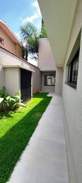 Casa à venda e aluguel com 3 quartos, 355m² - Foto 8