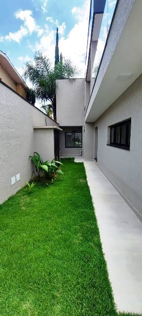 Casa à venda e aluguel com 3 quartos, 355m² - Foto 13