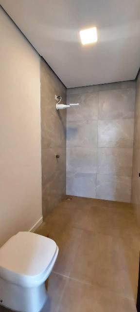 Casa à venda e aluguel com 3 quartos, 355m² - Foto 25