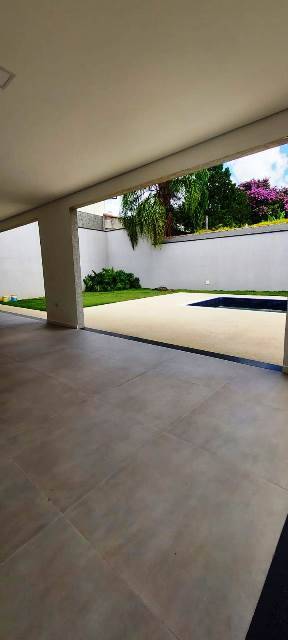 Casa à venda e aluguel com 3 quartos, 355m² - Foto 33