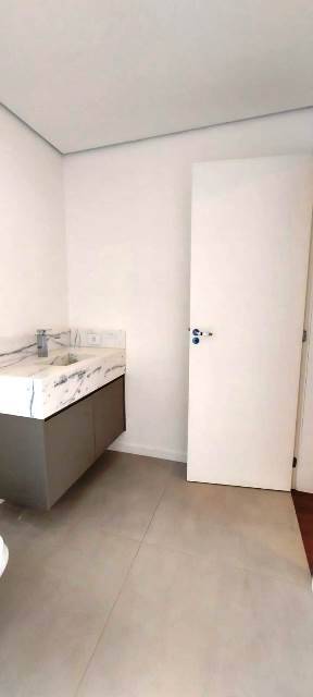Casa à venda e aluguel com 3 quartos, 355m² - Foto 89