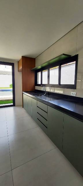 Casa à venda e aluguel com 3 quartos, 355m² - Foto 122