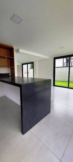 Casa à venda e aluguel com 3 quartos, 355m² - Foto 131