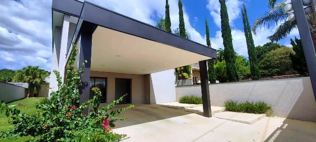 Casa à venda e aluguel com 3 quartos, 355m² - Foto 155