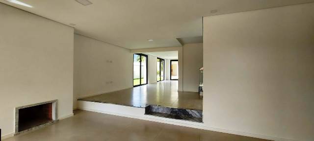 Casa à venda e aluguel com 3 quartos, 355m² - Foto 151