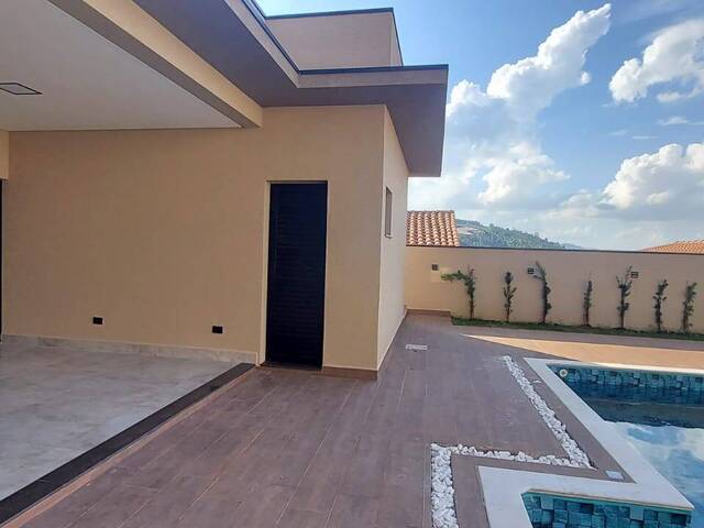 Casa para Venda em Atibaia - 4