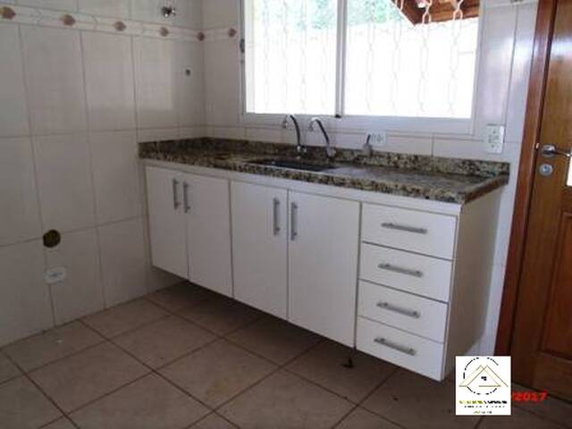 Casa para Venda em Atibaia - 4