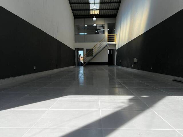 #123 - Salão Comercial para Venda em Atibaia - SP - 1