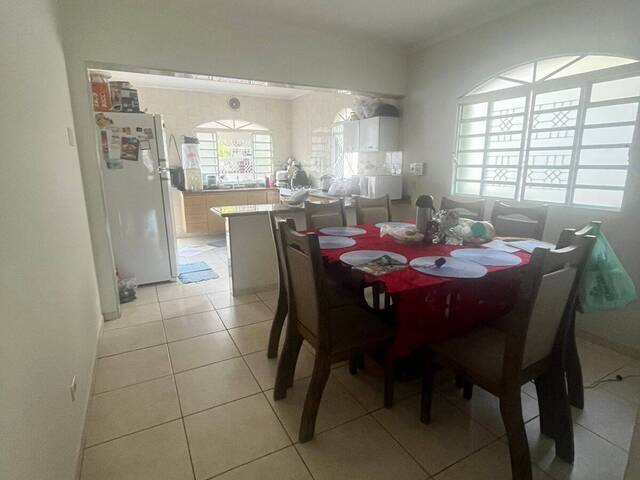 #143 - Sobrado para Venda em Atibaia - SP