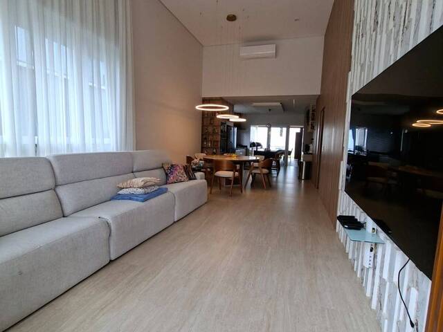 #199 - Casa para Venda em Atibaia - SP