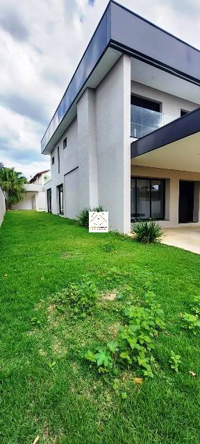 Casa à venda e aluguel com 3 quartos, 355m² - Foto 5