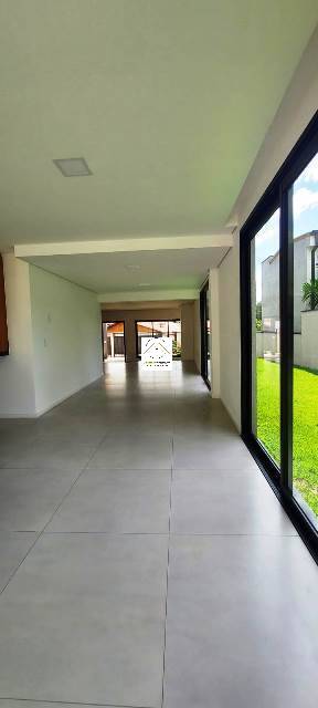 Casa à venda e aluguel com 3 quartos, 355m² - Foto 6