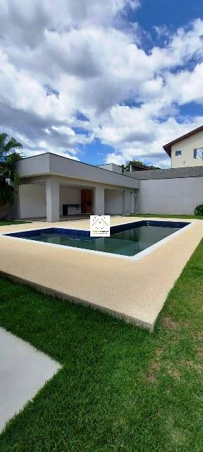Casa à venda e aluguel com 3 quartos, 355m² - Foto 10