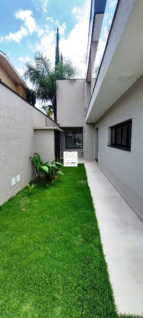 Casa à venda e aluguel com 3 quartos, 355m² - Foto 13
