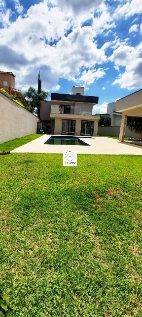 Casa à venda e aluguel com 3 quartos, 355m² - Foto 15