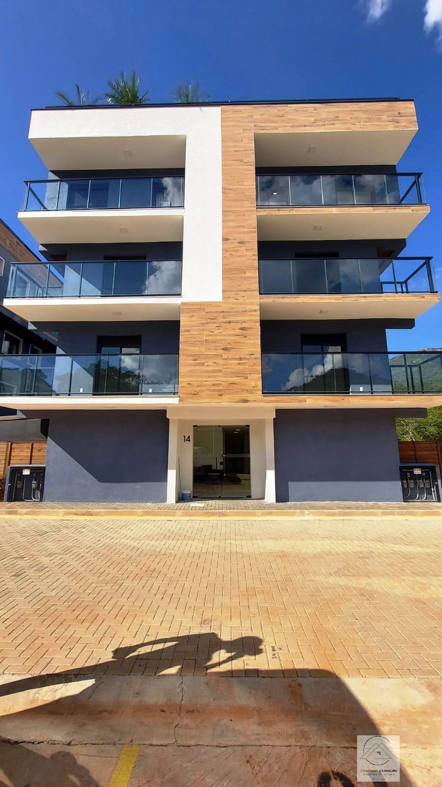 Apartamento para alugar com 3 quartos, 90m² - Foto 1