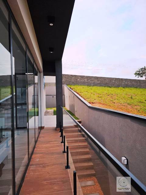 Casa de Condomínio à venda com 3 quartos, 250m² - Foto 12