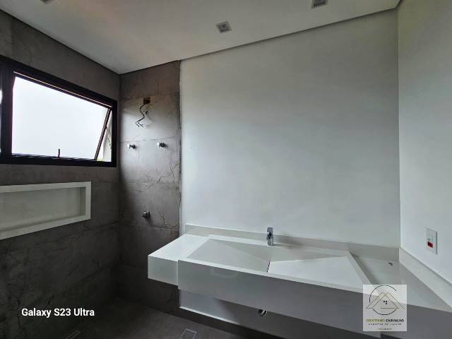 Casa de Condomínio à venda com 3 quartos, 250m² - Foto 24