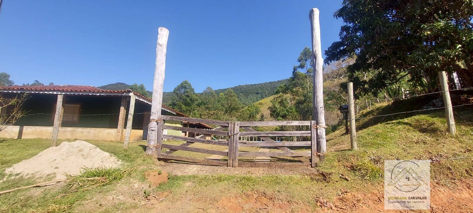 Chácara à venda com 2 quartos, 12000m² - Foto 5