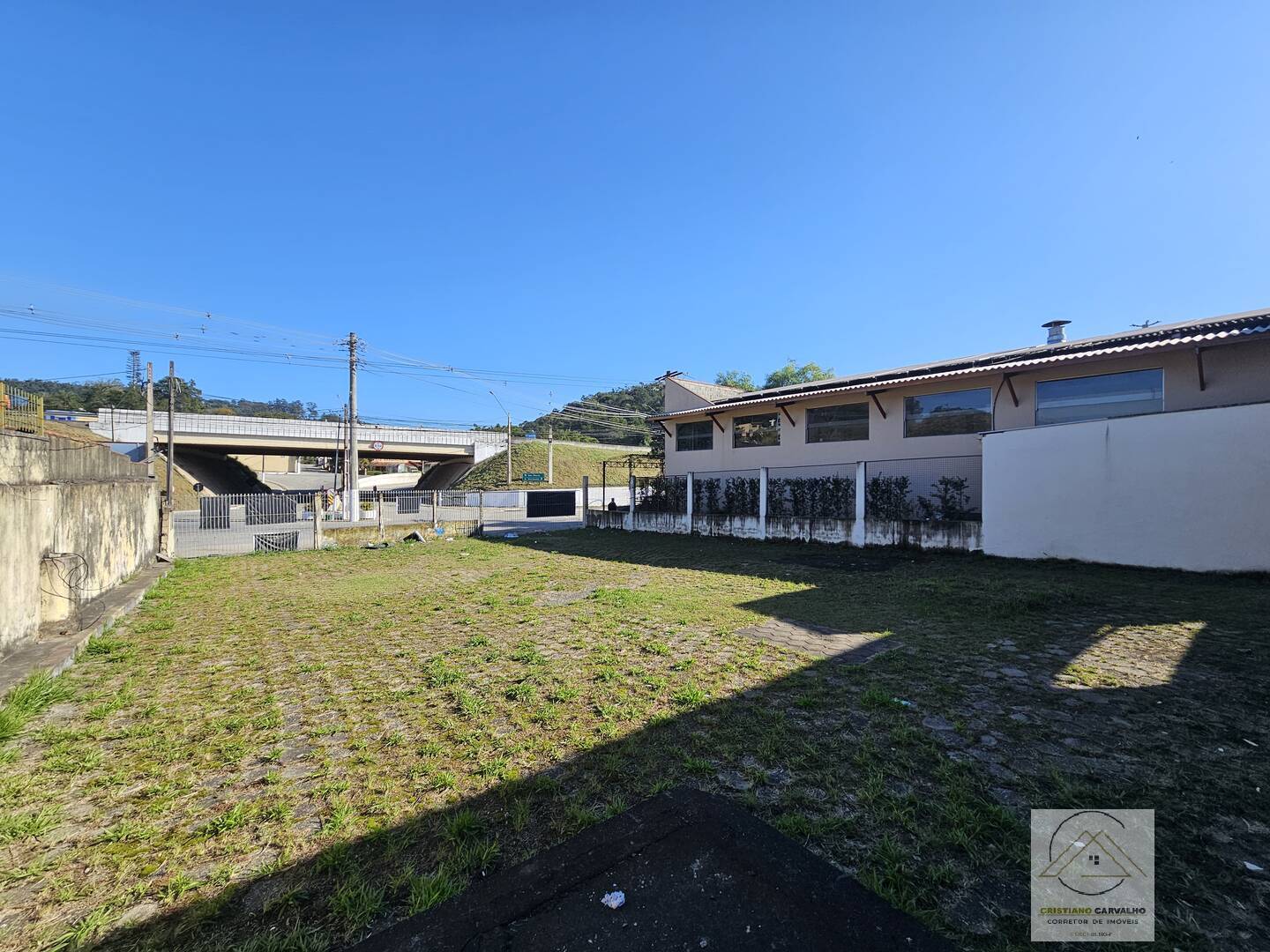 Loja-Salão, 1942 m² - Foto 1