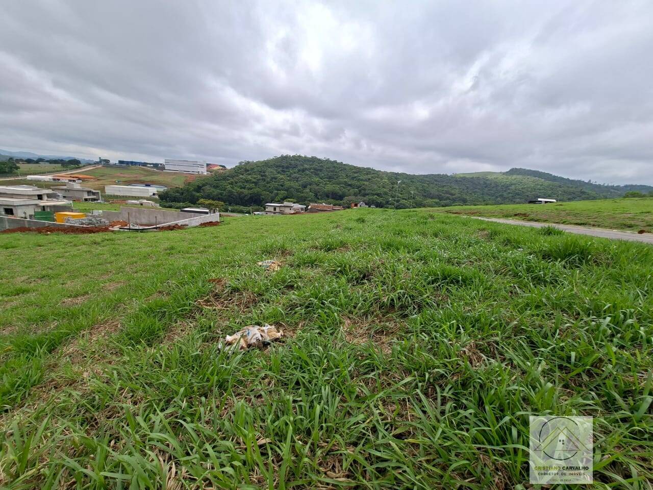 Terreno, 300 m² - Foto 1