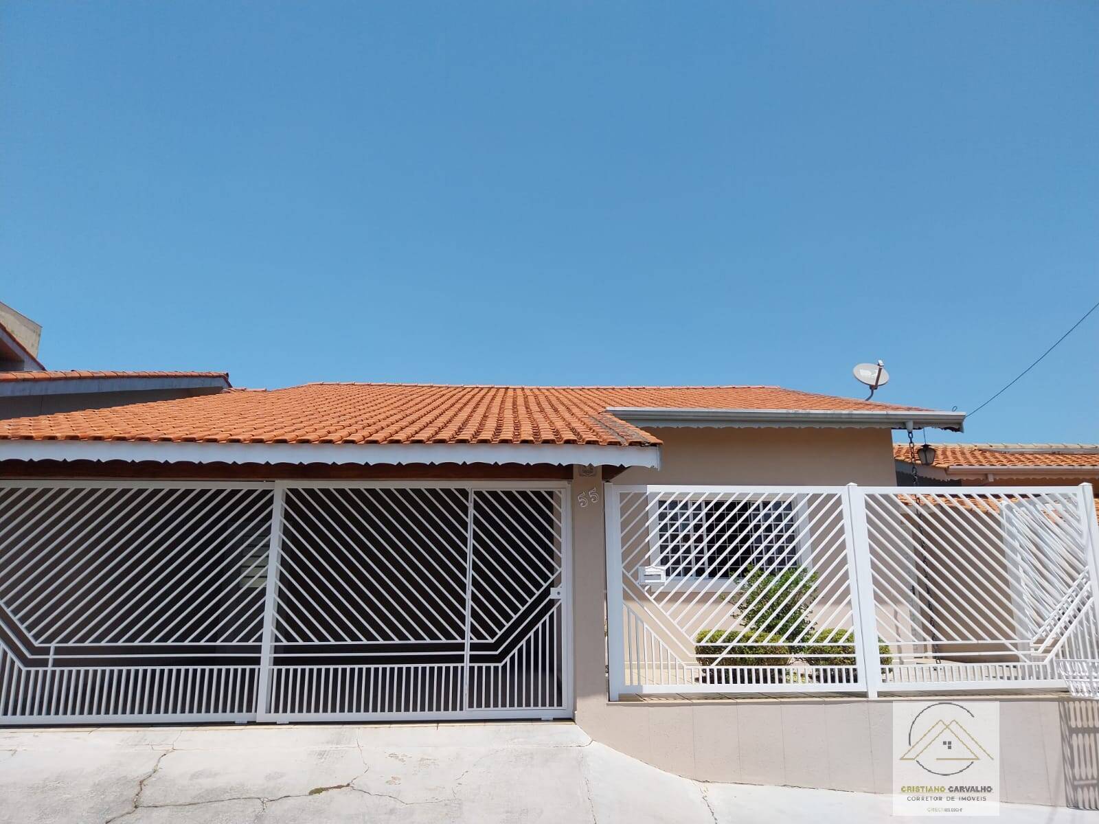 Casa, 3 quartos, 202 m² - Foto 1